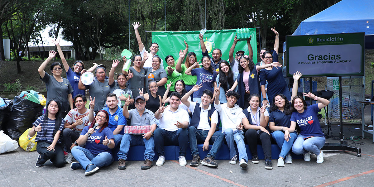 Tercera edición del Reciclatón pro becas se realiza con éxito 