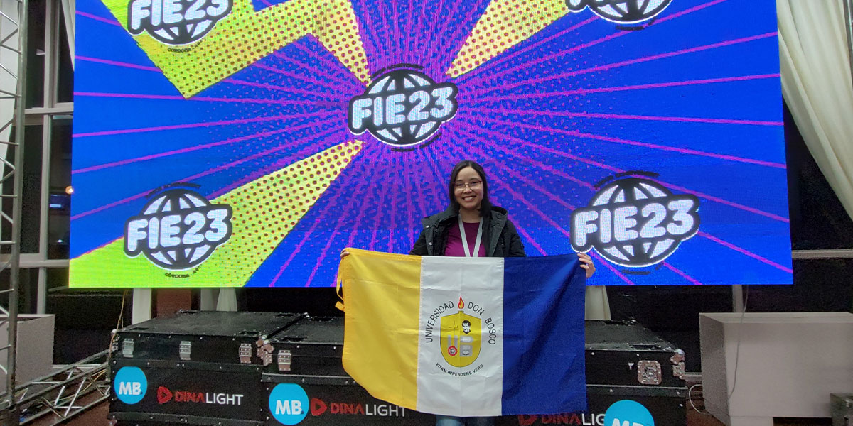 Alumna de comunicación representa a El Salvador en foro internacional en Argentina 
