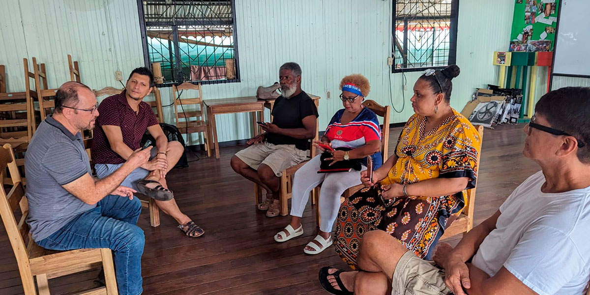 Docente y lingüista UDB participa en proyecto de revitalización de la lengua criolla limonense en Costa Rica 
