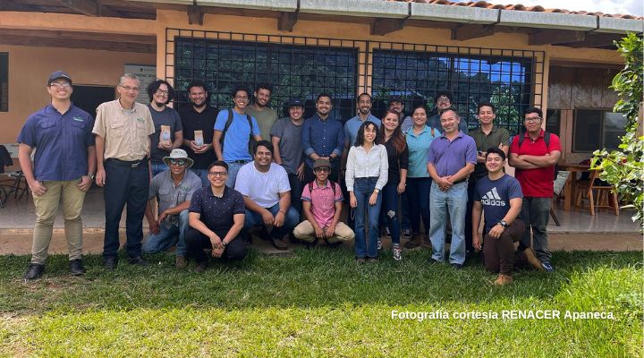 Estudiantes de mecatrónica desarrollan dispositivos de medición para variables de cultivo 