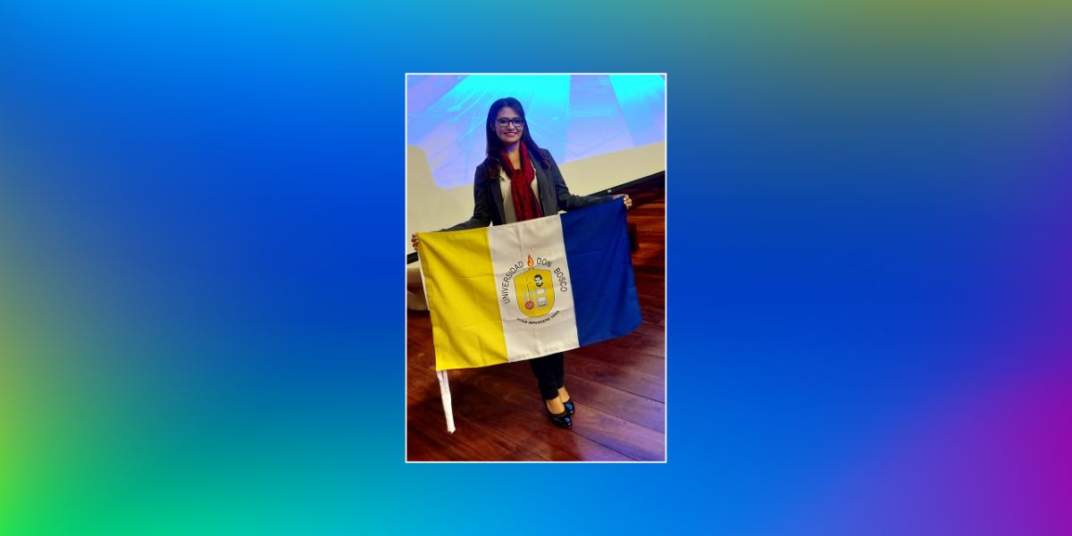 Docente de la Escuela de Administración de Empresas y Contaduría participa en congreso internacional desarrollado en Ecuador 