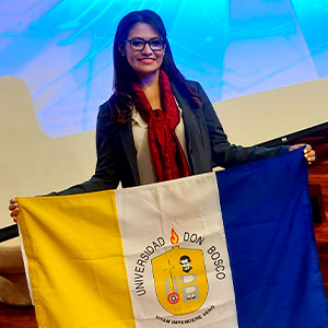 Docente de la Escuela de Administración de Empresas y Contaduría participa en congreso internacional desarrollado en Ecuador 