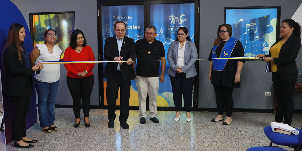 Universidad Don Bosco inaugura Salón de Artes Musicales 