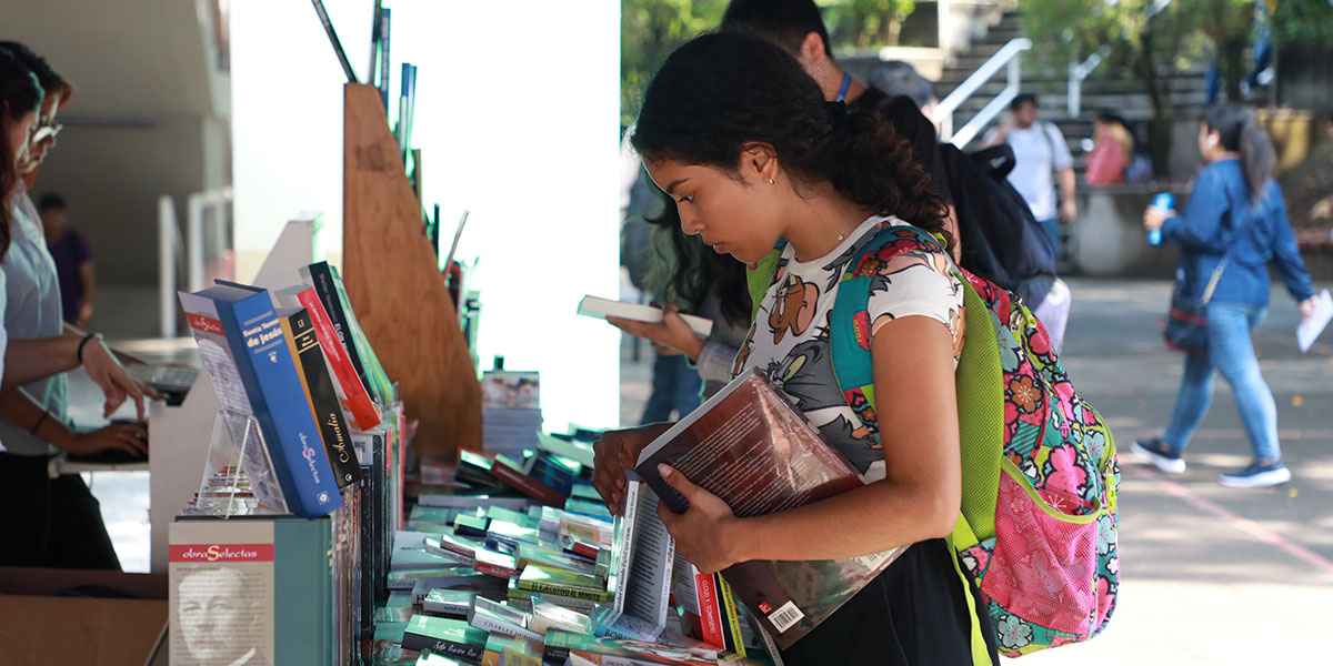 UDB conmemora el Día del Libro 