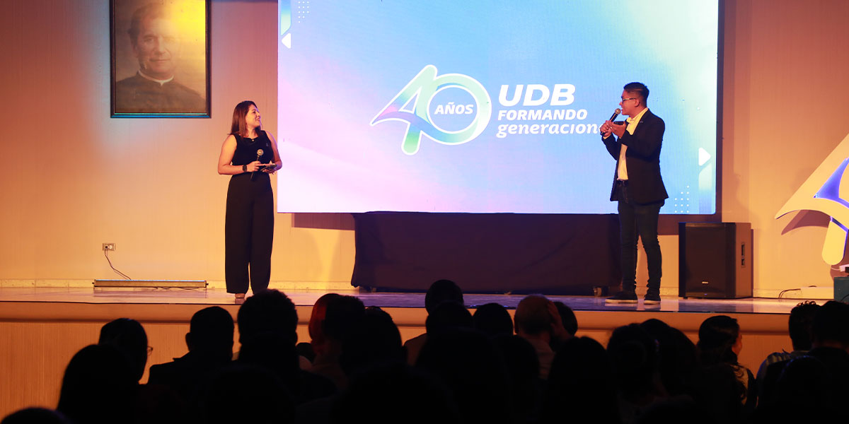 UDB realiza velada de conmemoración de su cuadragésimo aniversario 