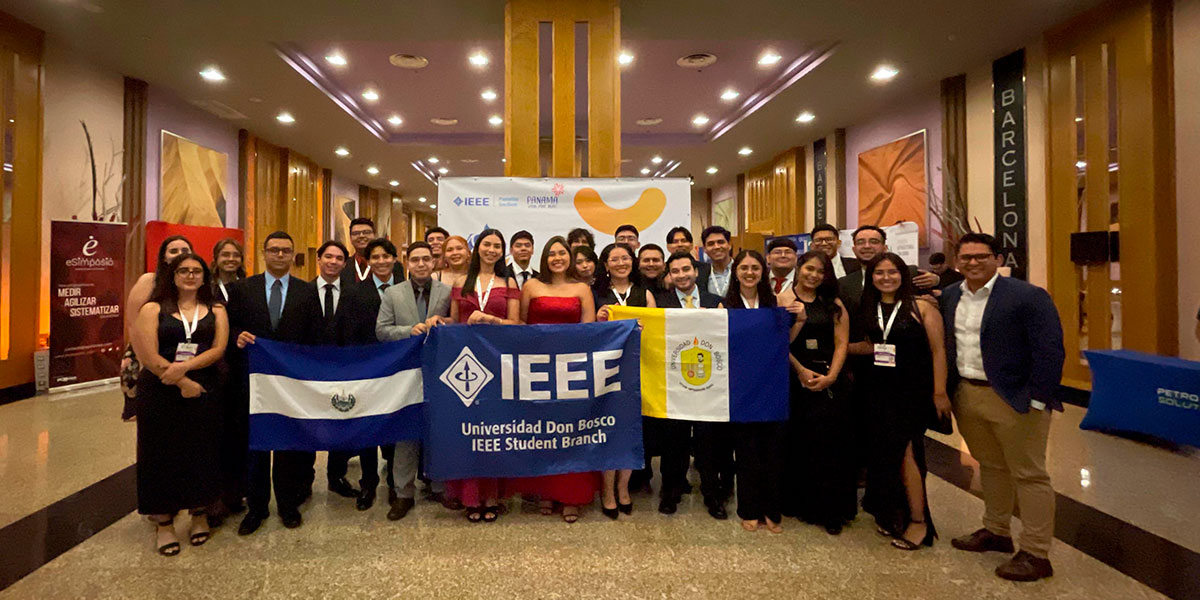 Rama Estudiantil IEEE de la UDB es reconocida en CONESCAPAN 2024 