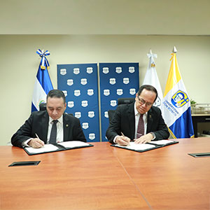 FGR y UDB firman convenio para desarrollar pasantías y servicio social estudiantil 