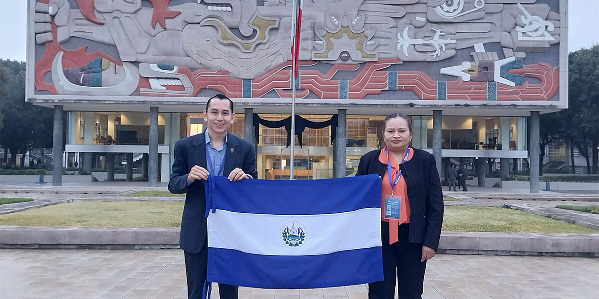 Delegación de la UDB participó en congreso sobre tecnología e innovación en México 