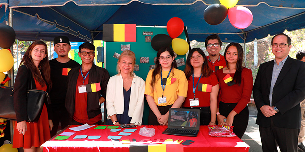 Escuela de Idiomas y Educación conmemora la Francofonía 