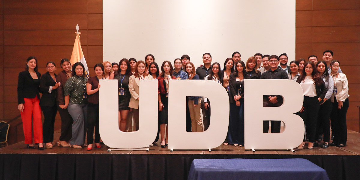 Profesionales y estudiantes UDB convergen en Simposio de Turismo 
