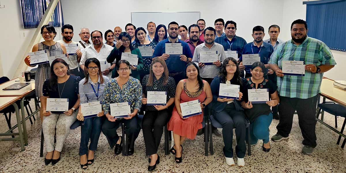 Escuela de Ingeniería en Computación concluye formación sobre innovación educativa aplicando Inteligencia Artificial Generativa 