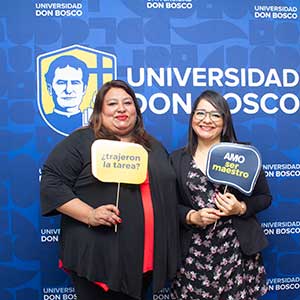 Universidad Don Bosco conmemora y reconoce labor de educadores de Instituciones de Educación Media del país 