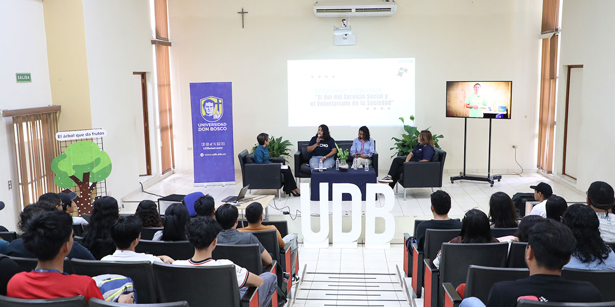 Programa de Servicio Social realiza el primer conversatorio sobre el impacto del servicio social y el voluntariado 