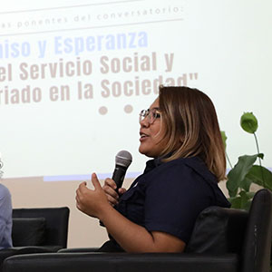 Programa de Servicio Social realiza el primer conversatorio sobre el impacto del servicio social y el voluntariado 