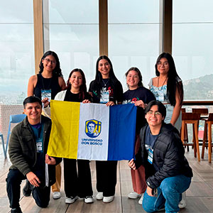 Alumnos de la Escuela de Biomédica participan en 9ª edición del Summer School en Colombia 