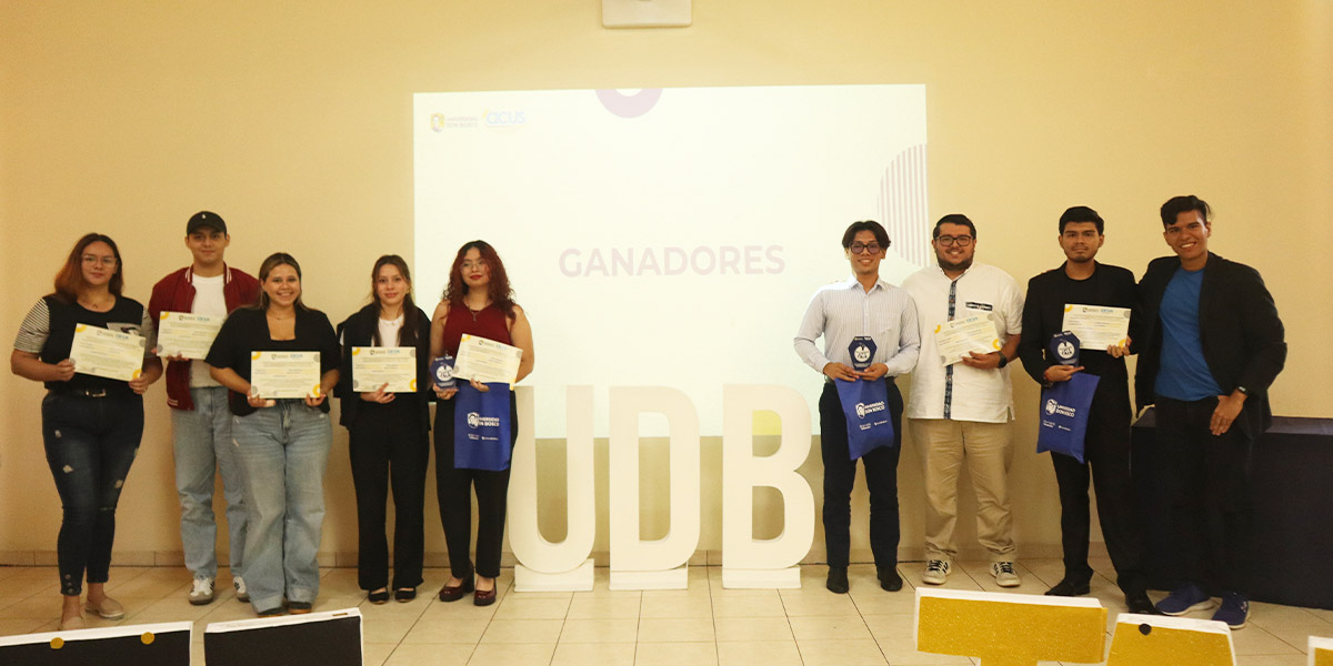 La Asociación de Comunicadores Universitarios Salesiano realiza el certamen de oratoria “Let’s Talk” 