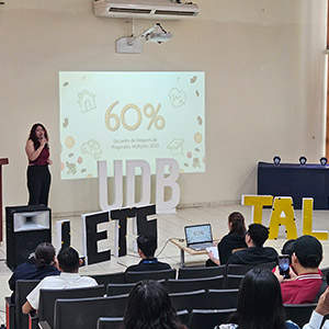 La Asociación de Comunicadores Universitarios Salesiano realiza el certamen de oratoria “Let’s Talk” 