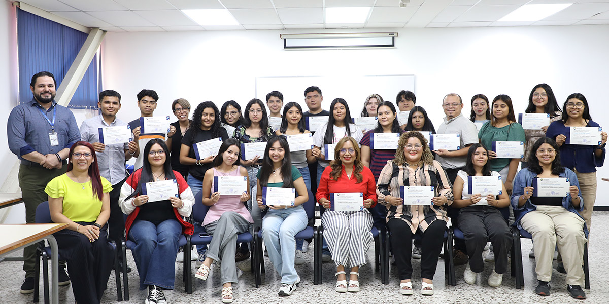 Escuela de Idiomas y Educación culmina tercera edición del taller “Interactive Labor Market Training” 