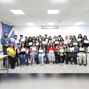Escuela de Idiomas y Educación culmina tercera edición del taller “Interactive Labor Market Training” 