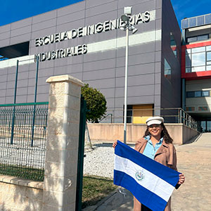 Karina Guerra: “Pude obtener una perspectiva diferente de lo que la mecatrónica significa al otro lado del mundo.” 