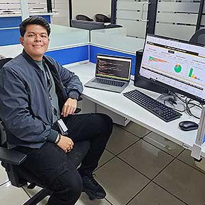 De pasante a referente en Ciencia de Datos: la historia de un graduado UDB que está transformando 
