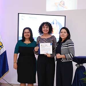 Universidad Don Bosco entrega 31 nuevas becas en reconocimiento al talento estudiantil 