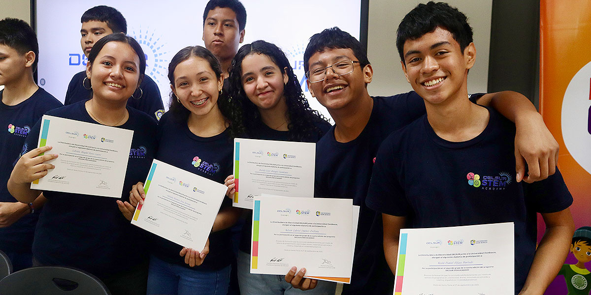 Universidad Don Bosco y DELSUR impulsan el talento STEM juvenil a través del programa DELSUR STEM Academy 
