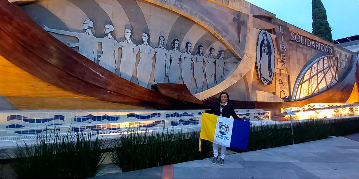 Directora de Comunicación UDB participa en el VII Encuentro de la Red de Comunicación de ODUCAL 