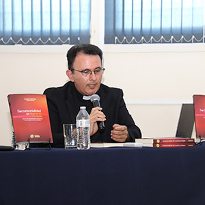 Padre Ramón Lara presenta su libro “Sacramentalidad del martirio cristiano” 