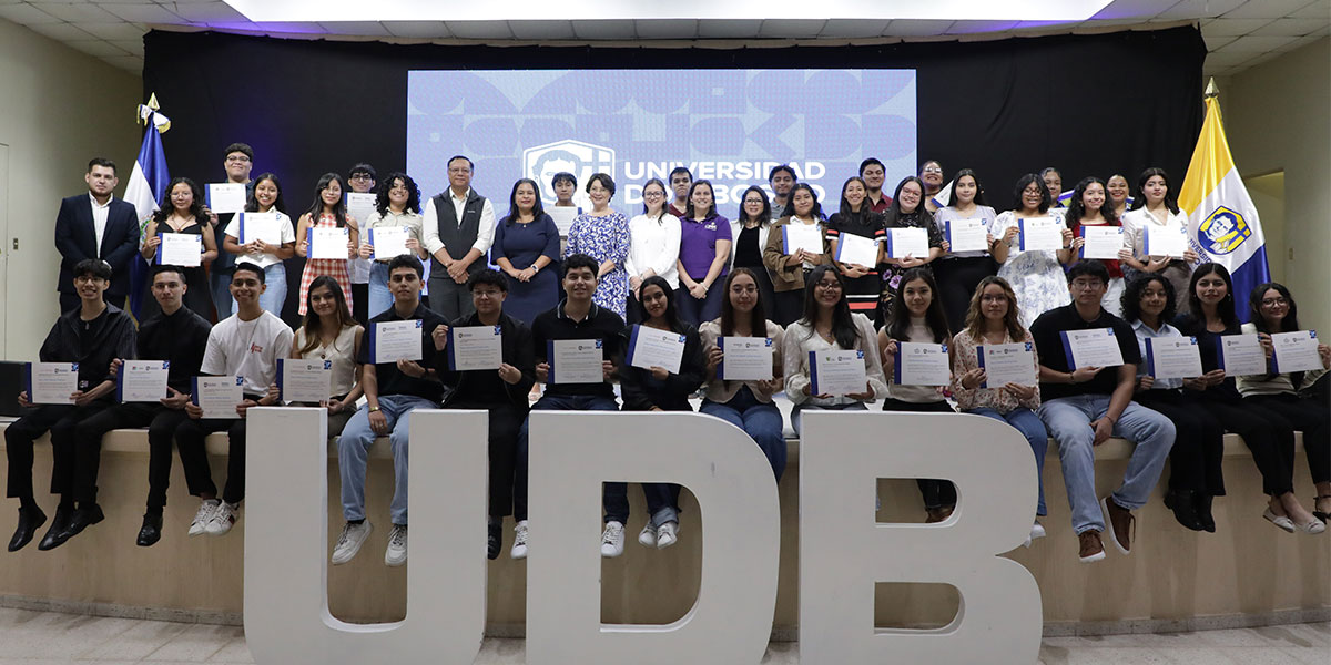 Programa de Becas UDB incorpora a 35 nuevos integrantes 