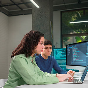 3 mitos sobre computación que están frenando tu futuro profesional 