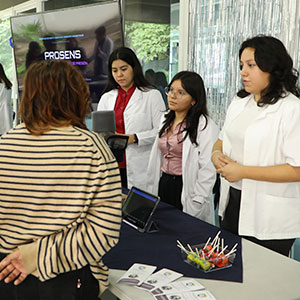 Ideas que mueven: Estudiantes de la UDB presentan prototipos innovadores en Ortesis y Prótesis 