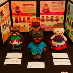 Estudiantes de la Escuela de Diseño Gráfico e Industrial de la UDB participan en la Art Toy Con El Salvador. 