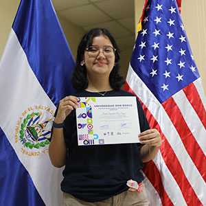 UDB realiza clausura de la edición 2026 de los programas American Space 