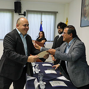 UDB fortalece la investigación y reconoce el aporte de su Comunidad Universitaria 