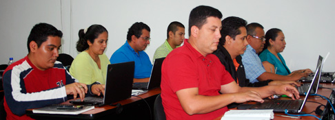 Personal del Ministerio de Defensa se capacita en administración y configuración de servidores  y redes