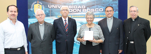 De tiempos y hombres. Escritos históricos, educativos y literarios.