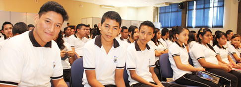 Alumnos de centros escolares destacan con proyectos de robótica y energías renovables