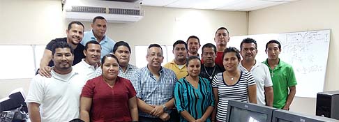 UDB capacita a personal de mantenimiento de equipos médicos en Nicaragua