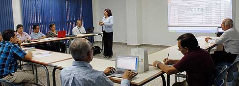 Realizan taller sobre plan de mejoramiento UDB