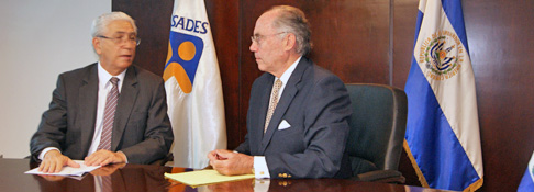 LA UNIVERSIDAD DON BOSCO Y FUSADES FIRMAN ACUERDO DE COOPERACIÓN
