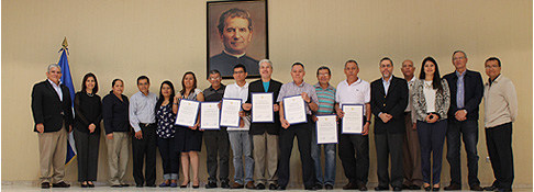UDB reconoce labor y contribución educativa de sus docentes hora clase