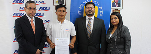 UDB y FESA becan a joven deportista para continuar sus estudios de Educación Superior