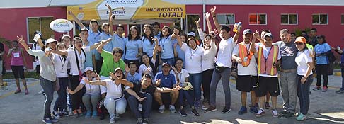 Alumnos realizan actividad para apoyar programas de becas UDB