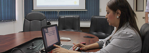 Docente de la Facultad de Ciencias Económicas imparte ponencia internacional