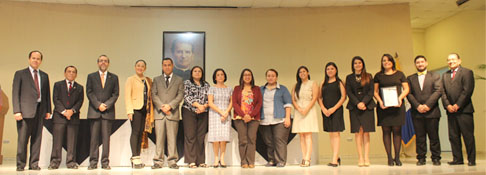 ACAAI reacredita programa de licenciatura en Diseño Gráfico de la UDB