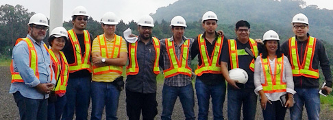 Alumnos de la Maestría en Gestión de Energías Renovables realizaron visita técnica en Guatemala